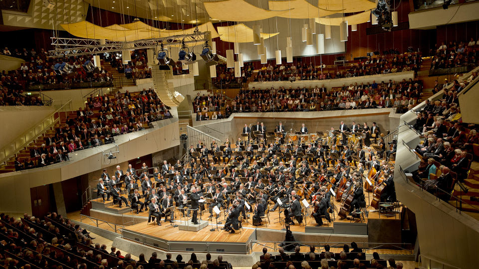 Résultat de recherche d'images pour "berlin philharmonie"